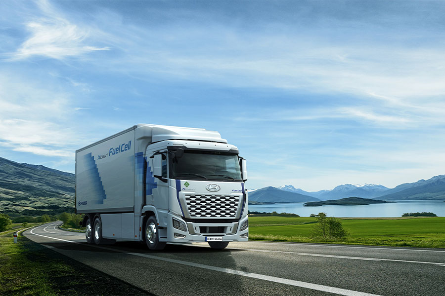 XCIENT-Fuel-Cell-de-Hyundai-alcanza-10-millones-de-kilometros-en-Suiza-magazzine-del-transporte